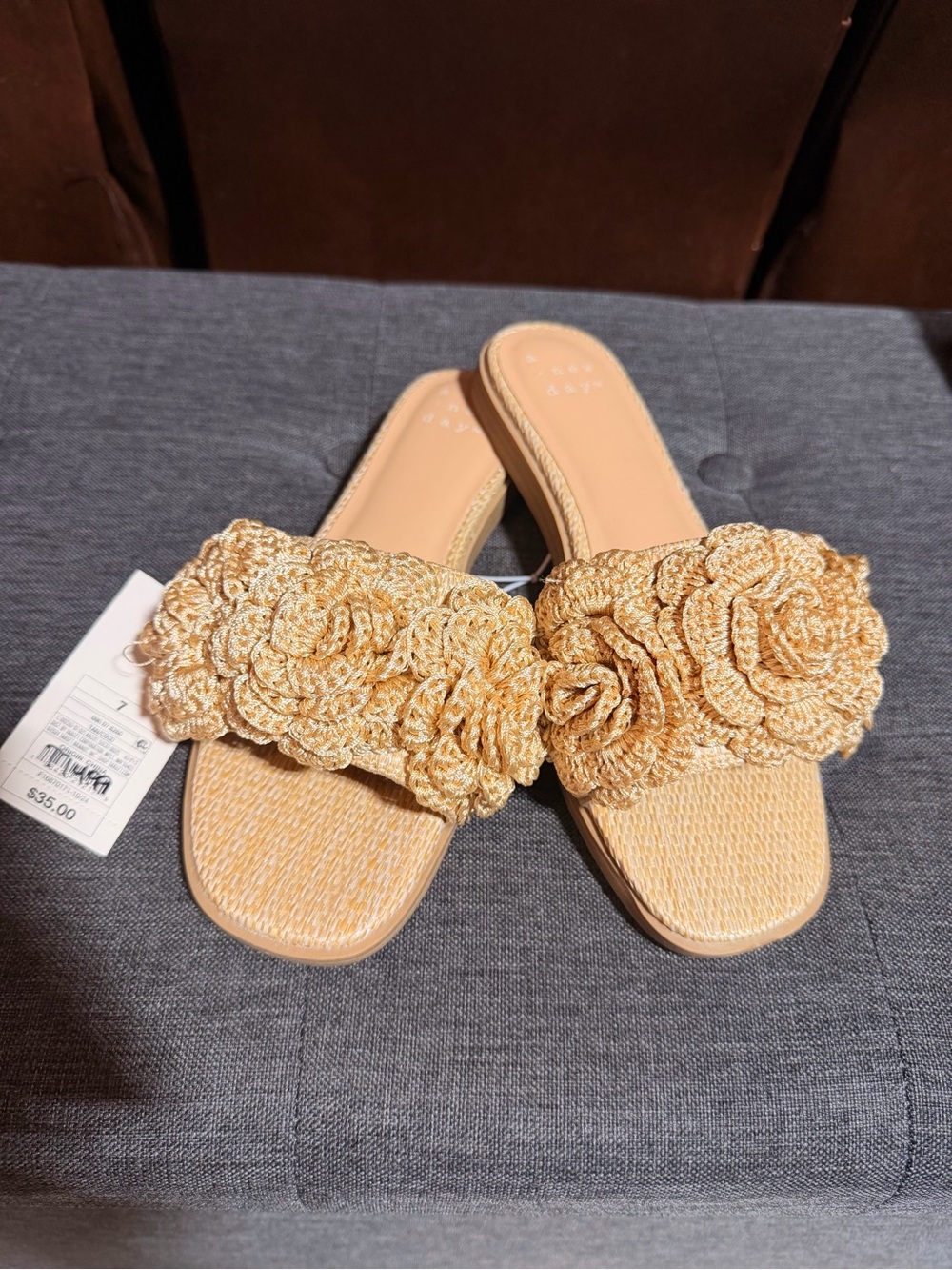 A New Day Coco Tan Raffia Flower Slide Sandals [Size7] - Picture 5 of 7